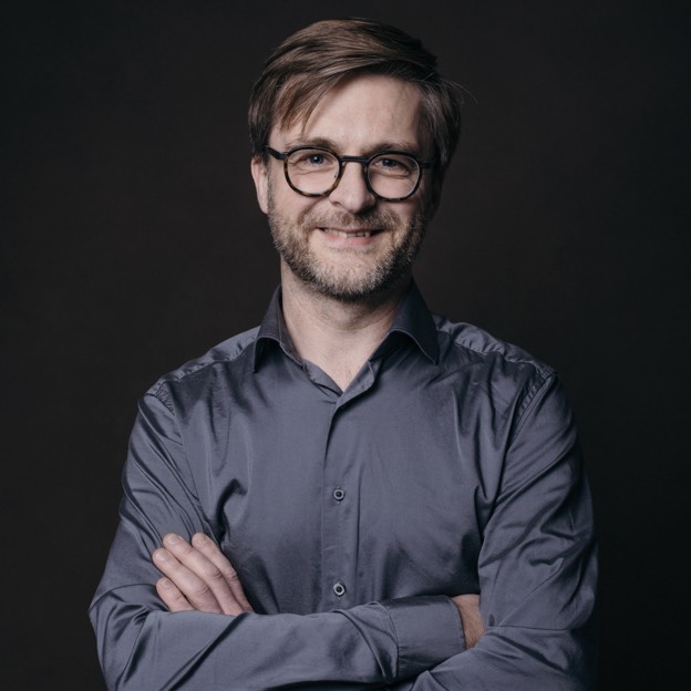 Bartosz_front_1869x1869